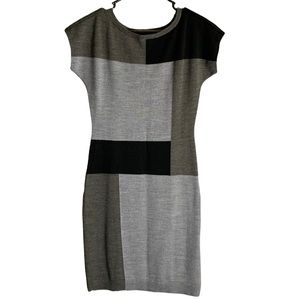 The Limited Colorblock Short Sleeve Sweater Dress Size XS